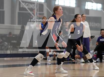 Thumbnail 3 in Port Neches-Groves vs. Franklin (Legends Invitational) photogallery.