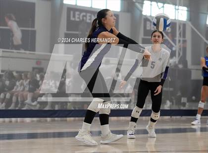 Thumbnail 3 in Port Neches-Groves vs. Franklin (Legends Invitational) photogallery.
