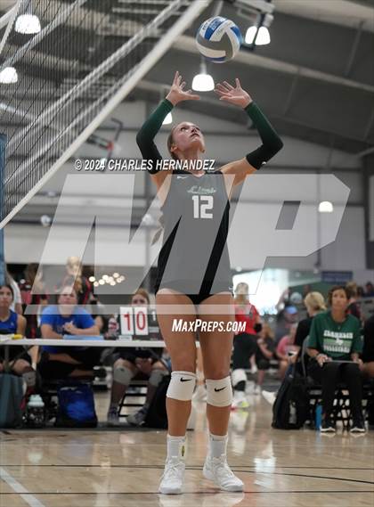Thumbnail 1 in Port Neches-Groves vs. Franklin (Legends Invitational) photogallery.