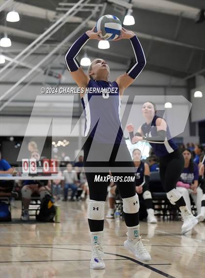 Thumbnail 2 in Port Neches-Groves vs. Franklin (Legends Invitational) photogallery.