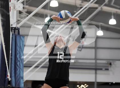 Thumbnail 1 in Port Neches-Groves vs. Franklin (Legends Invitational) photogallery.