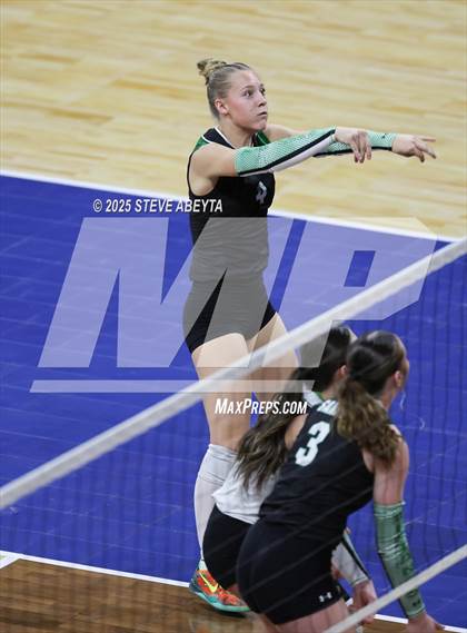 Thumbnail 3 in Dolores vs. Sanford (CHSAA 2A First Round Elimination Bracket) photogallery.