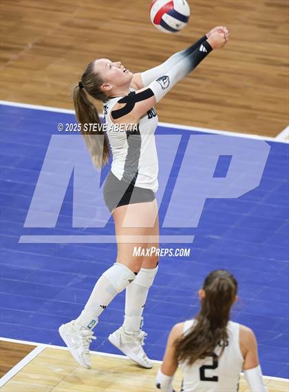 Thumbnail 3 in Dolores vs. Sanford (CHSAA 2A First Round Elimination Bracket) photogallery.