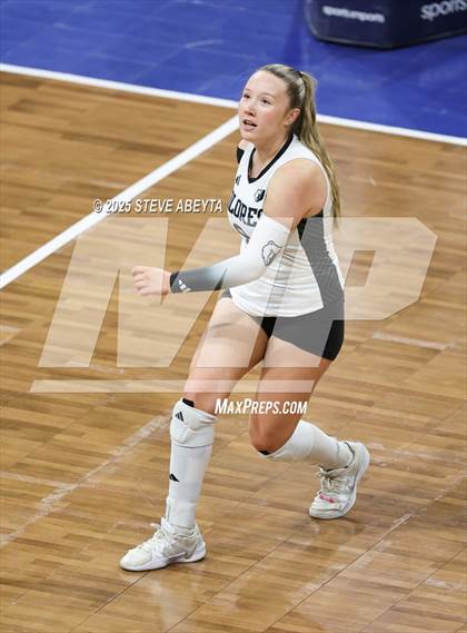 Thumbnail 2 in Dolores vs. Sanford (CHSAA 2A First Round Elimination Bracket) photogallery.