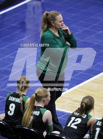 Thumbnail 2 in Dolores vs. Sanford (CHSAA 2A First Round Elimination Bracket) photogallery.