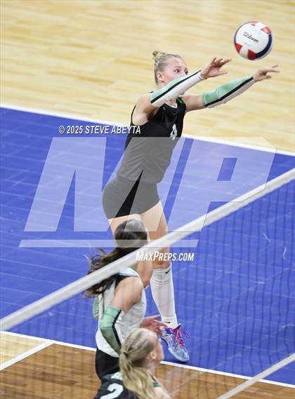 Thumbnail 1 in Dolores vs. Sanford (CHSAA 2A First Round Elimination Bracket) photogallery.