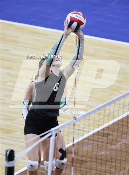 Thumbnail 3 in Dolores vs. Sanford (CHSAA 2A First Round Elimination Bracket) photogallery.