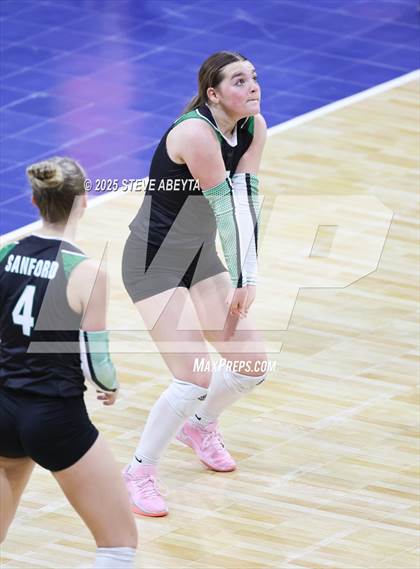 Thumbnail 1 in Dolores vs. Sanford (CHSAA 2A First Round Elimination Bracket) photogallery.