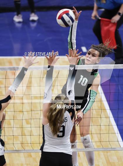 Thumbnail 3 in Dolores vs. Sanford (CHSAA 2A First Round Elimination Bracket) photogallery.