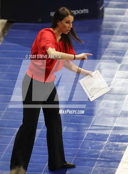 Thumbnail 2 in Dolores vs. Sanford (CHSAA 2A First Round Elimination Bracket) photogallery.