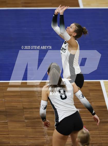 Thumbnail 1 in Dolores vs. Sanford (CHSAA 2A First Round Elimination Bracket) photogallery.