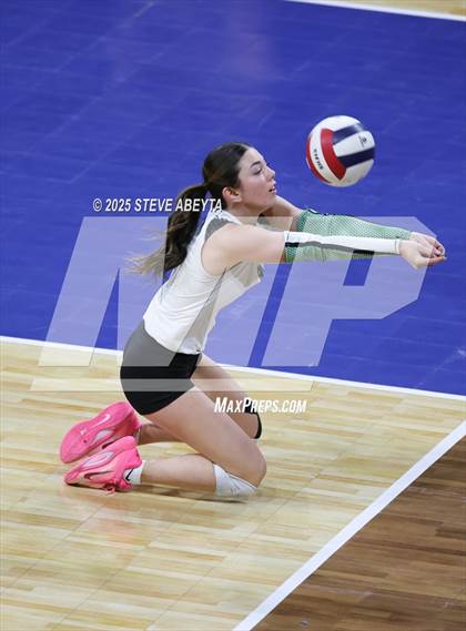 Thumbnail 3 in Dolores vs. Sanford (CHSAA 2A First Round Elimination Bracket) photogallery.