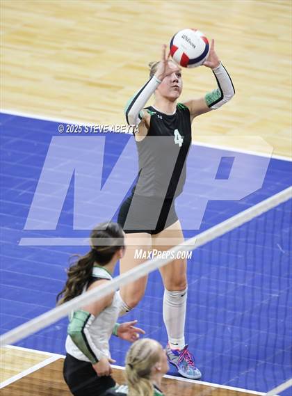 Thumbnail 3 in Dolores vs. Sanford (CHSAA 2A First Round Elimination Bracket) photogallery.