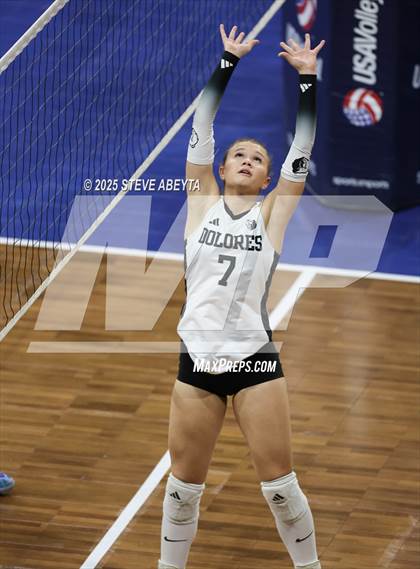 Thumbnail 3 in Dolores vs. Sanford (CHSAA 2A First Round Elimination Bracket) photogallery.