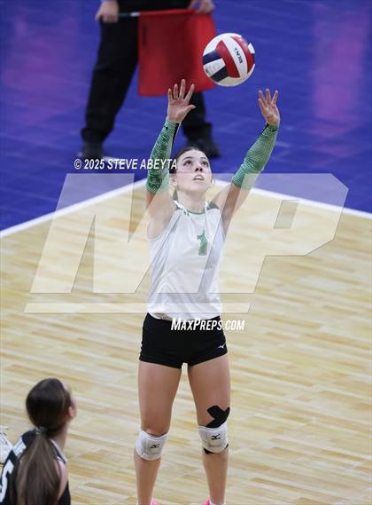 Thumbnail 3 in Dolores vs. Sanford (CHSAA 2A First Round Elimination Bracket) photogallery.