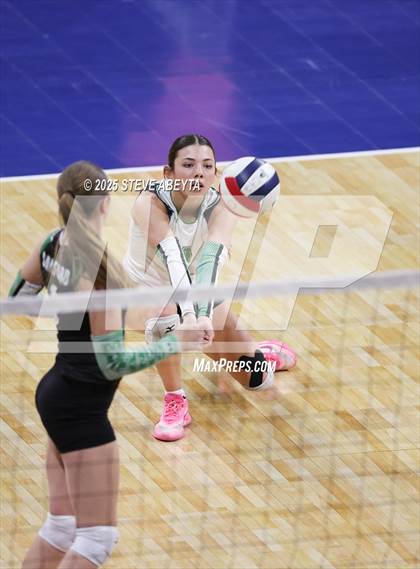 Thumbnail 2 in Dolores vs. Sanford (CHSAA 2A First Round Elimination Bracket) photogallery.