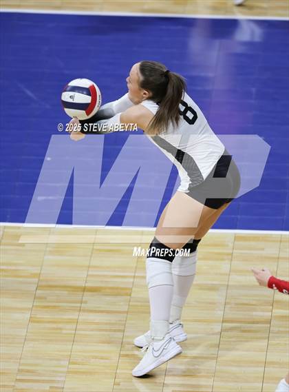 Thumbnail 3 in Dolores vs. Sanford (CHSAA 2A First Round Elimination Bracket) photogallery.