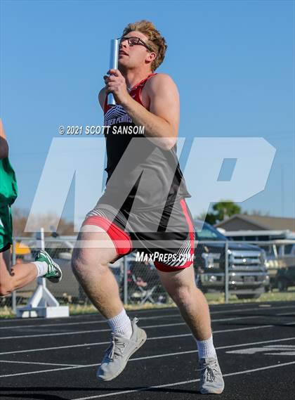 Thumbnail 2 in Logan Invitational Track Meet photogallery.