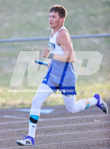 Thumbnail 2 in Logan Invitational Track Meet photogallery.