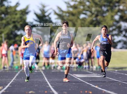Thumbnail 2 in Logan Invitational Track Meet photogallery.