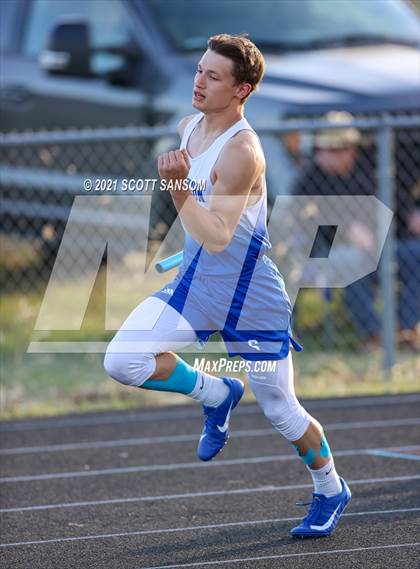Thumbnail 1 in Logan Invitational Track Meet photogallery.
