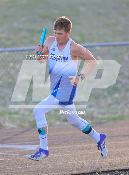 Thumbnail 2 in Logan Invitational Track Meet photogallery.