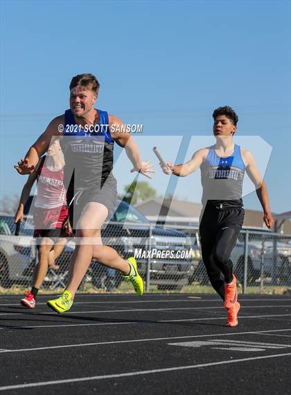 Thumbnail 1 in Logan Invitational Track Meet photogallery.