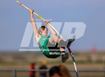 Thumbnail 1 in Logan Invitational Track Meet photogallery.