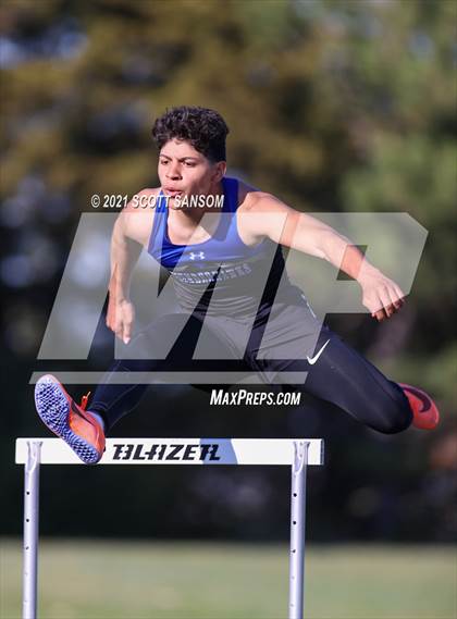 Thumbnail 2 in Logan Invitational Track Meet photogallery.