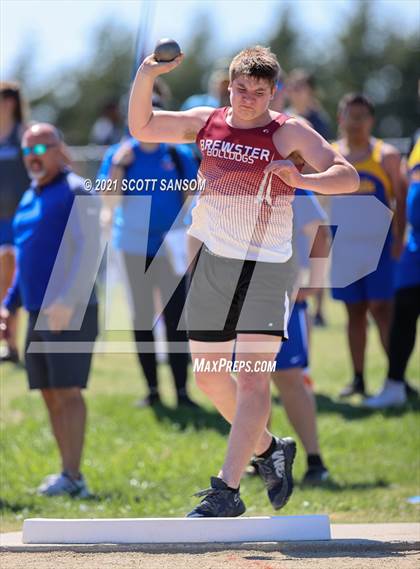 Thumbnail 2 in Logan Invitational Track Meet photogallery.