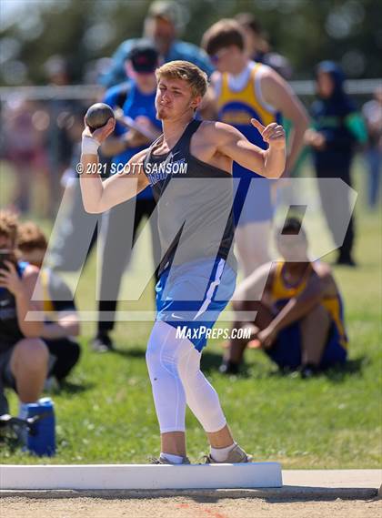 Thumbnail 2 in Logan Invitational Track Meet photogallery.