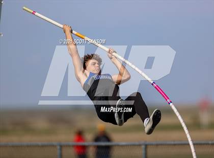 Thumbnail 2 in Logan Invitational Track Meet photogallery.
