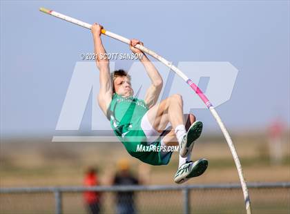 Thumbnail 3 in Logan Invitational Track Meet photogallery.