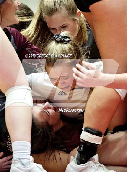Thumbnail 3 in Van Alstyne vs. Industrial (UIL 3A Final)  photogallery.