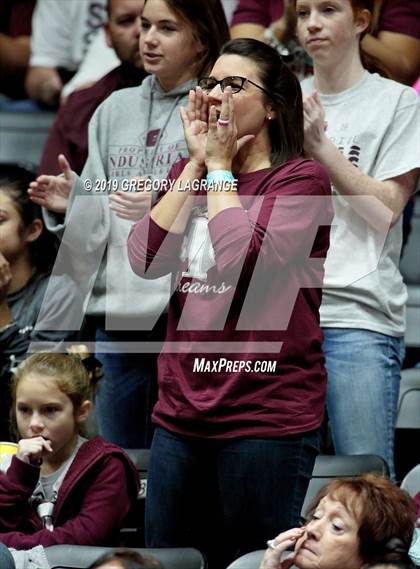 Thumbnail 2 in Van Alstyne vs. Industrial (UIL 3A Final)  photogallery.