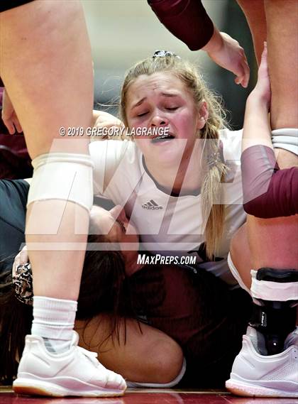Thumbnail 3 in Van Alstyne vs. Industrial (UIL 3A Final)  photogallery.