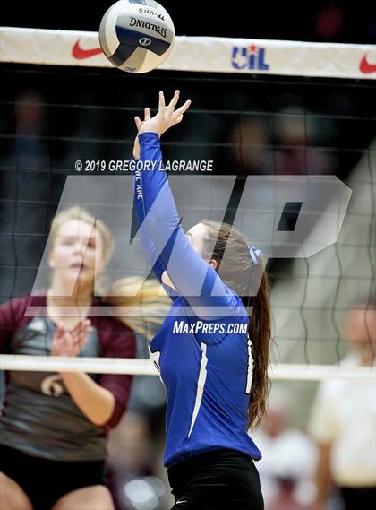 Thumbnail 1 in Van Alstyne vs. Industrial (UIL 3A Final)  photogallery.