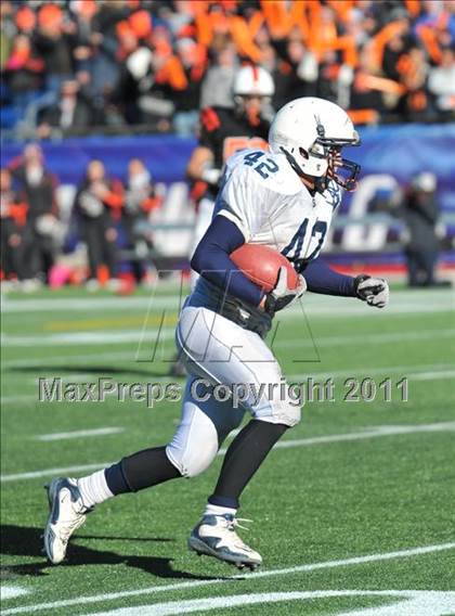 Thumbnail 1 in Beverly vs. Somerset (MIAA Division III East Final) photogallery.