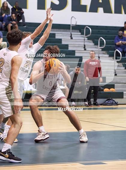 Thumbnail 2 in Santa Fe Catholic vs Fleming Island (Battle For the Island) photogallery.