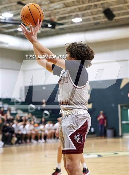 Thumbnail 3 in Santa Fe Catholic vs Fleming Island (Battle For the Island) photogallery.
