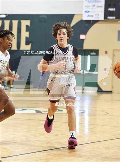 Thumbnail 3 in Santa Fe Catholic vs Fleming Island (Battle For the Island) photogallery.
