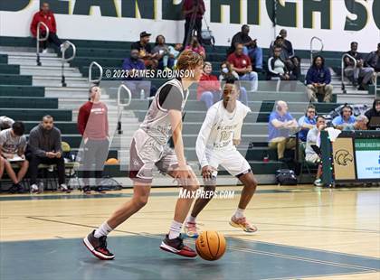 Thumbnail 2 in Santa Fe Catholic vs Fleming Island (Battle For the Island) photogallery.