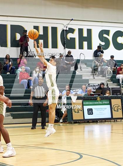 Thumbnail 2 in Santa Fe Catholic vs Fleming Island (Battle For the Island) photogallery.