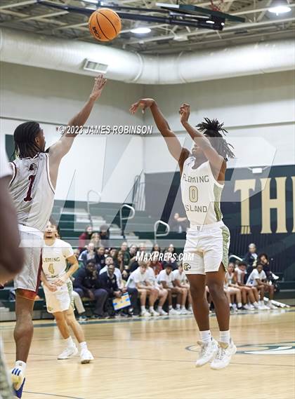 Thumbnail 2 in Santa Fe Catholic vs Fleming Island (Battle For the Island) photogallery.