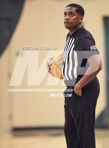 Thumbnail 1 in Santa Fe Catholic vs Fleming Island (Battle For the Island) photogallery.