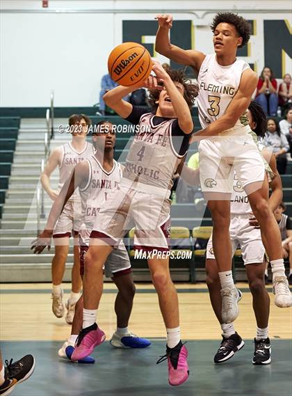 Thumbnail 1 in Santa Fe Catholic vs Fleming Island (Battle For the Island) photogallery.