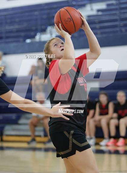 Thumbnail 3 in Liberty Union vs Johnstown-Monroe (Scrimmage) photogallery.