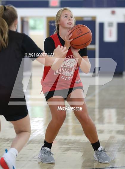 Thumbnail 2 in Liberty Union vs Johnstown-Monroe (Scrimmage) photogallery.