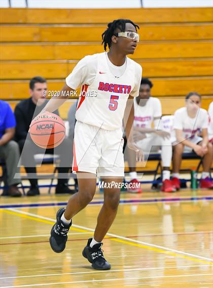 Thumbnail 2 in Moon Valley vs. Bradshaw Mountain (AIA 4A Play-In Playoff) photogallery.