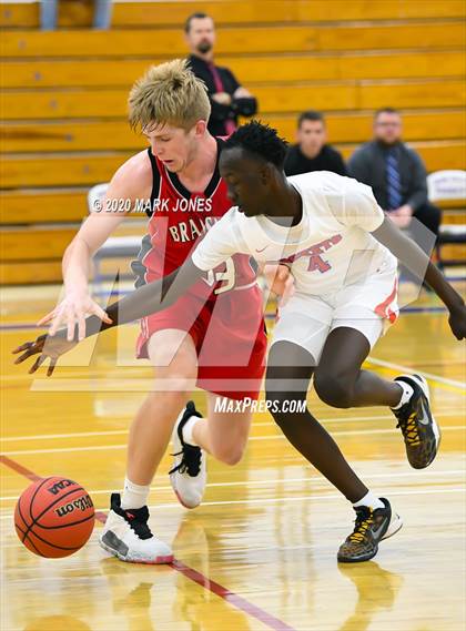 Thumbnail 3 in Moon Valley vs. Bradshaw Mountain (AIA 4A Play-In Playoff) photogallery.